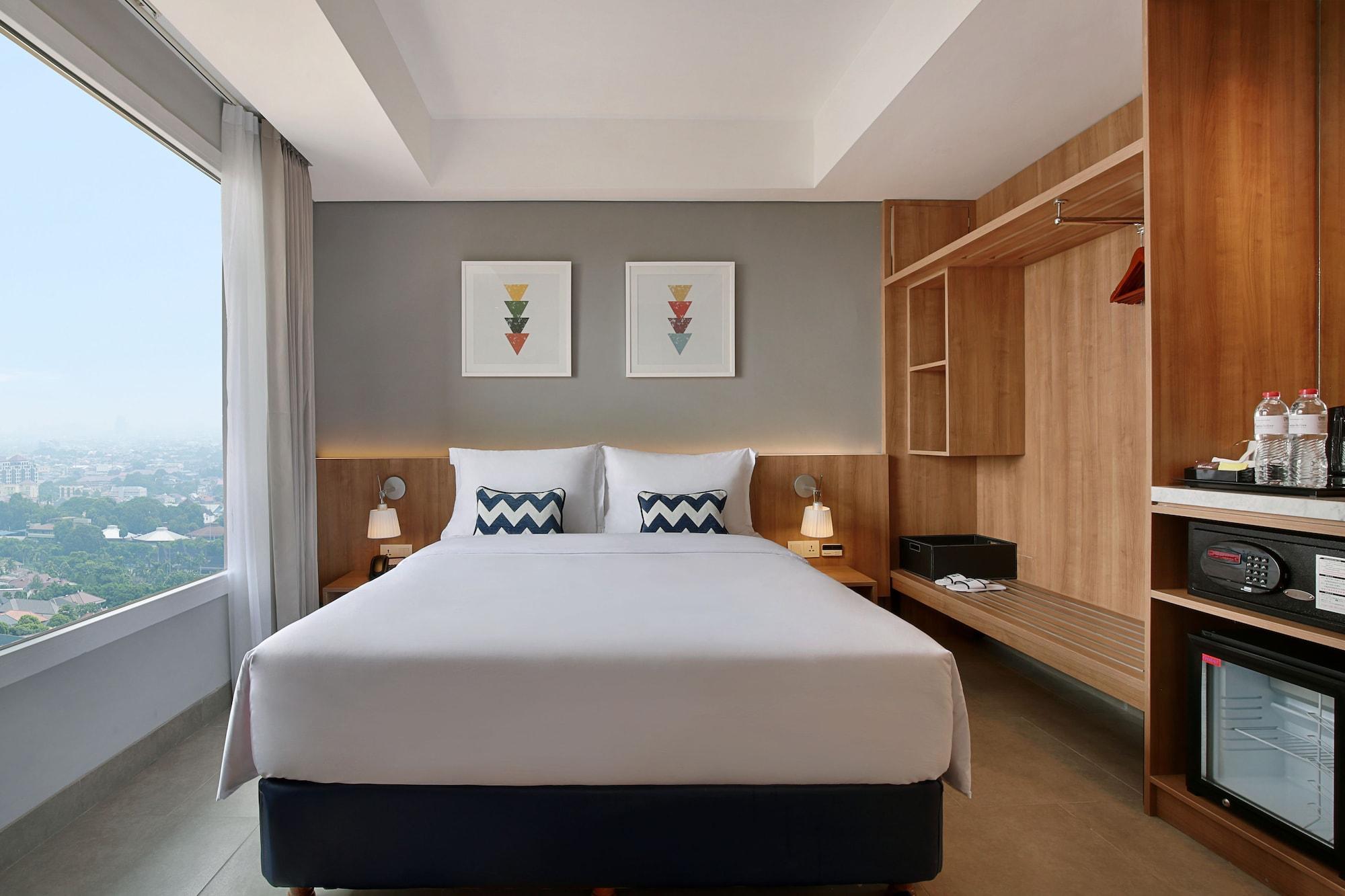 Swiss-Belinn Simatupang Jakarta Exterior photo