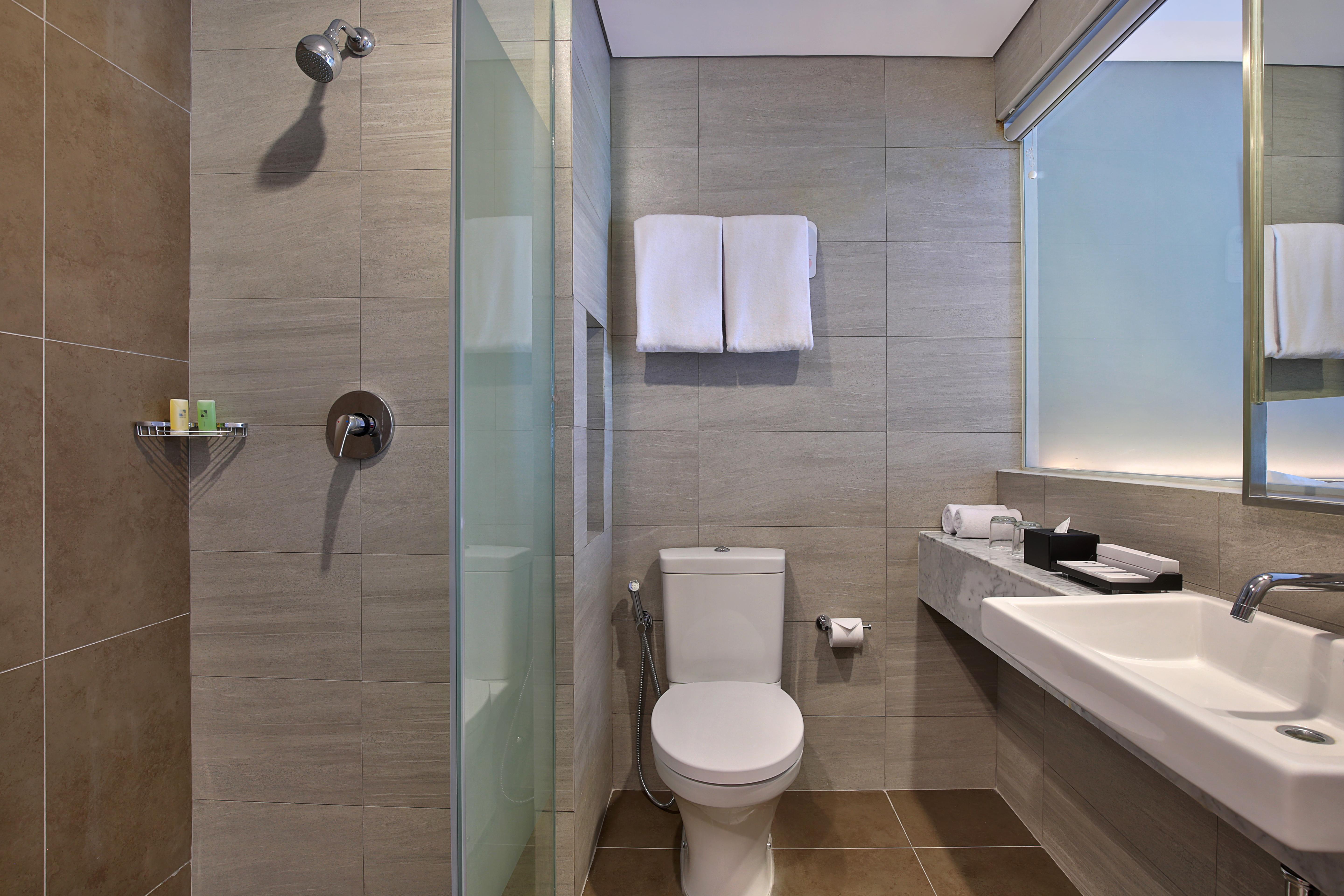 Swiss-Belinn Simatupang Jakarta Exterior photo