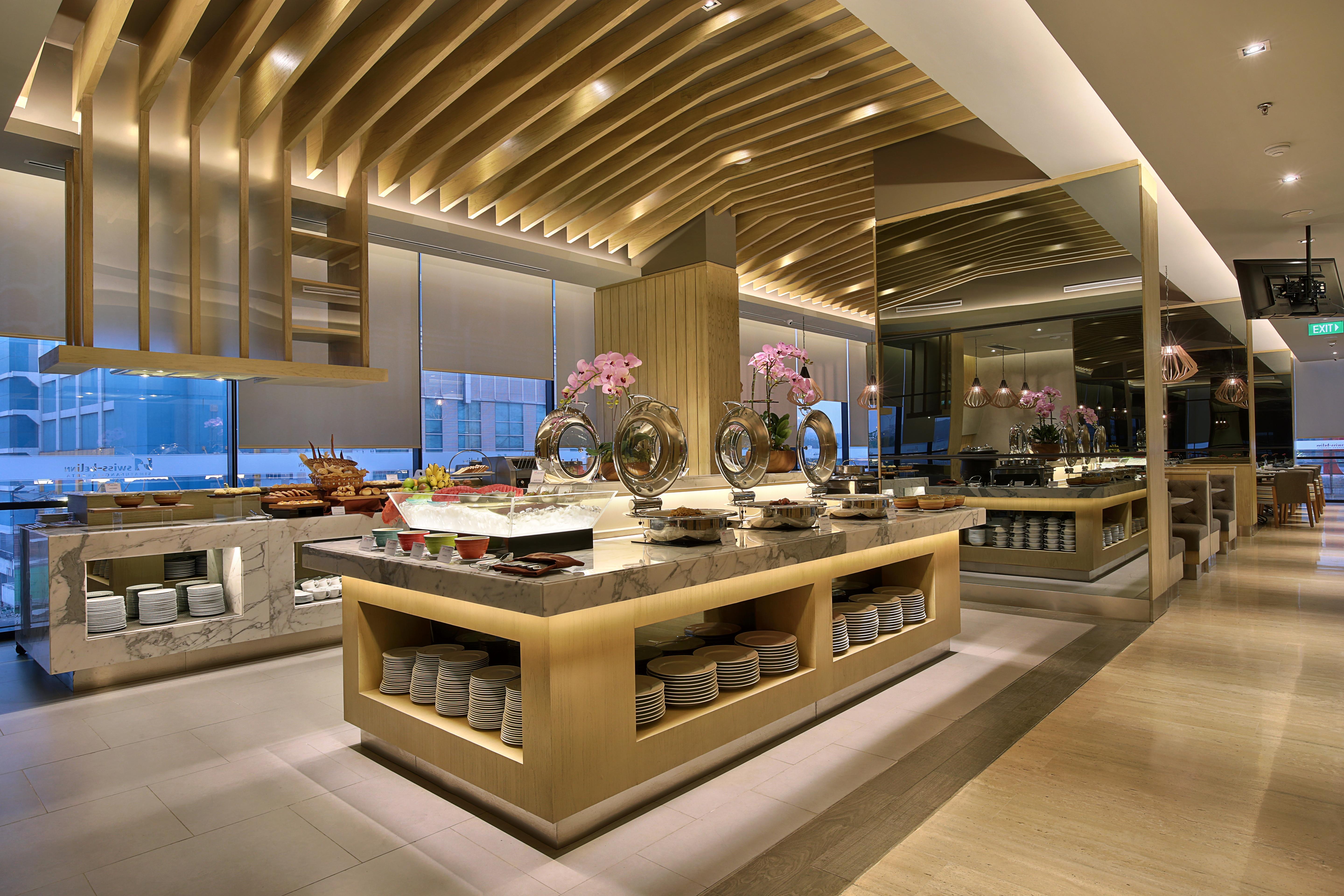 Swiss-Belinn Simatupang Jakarta Exterior photo