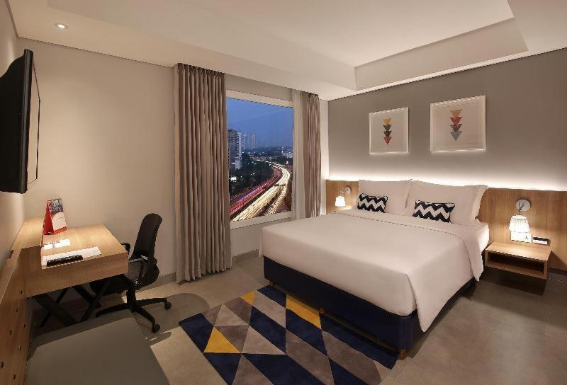 Swiss-Belinn Simatupang Jakarta Room photo